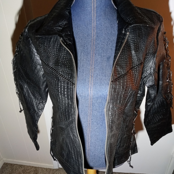 Leather jacket - Picture 11 of 11